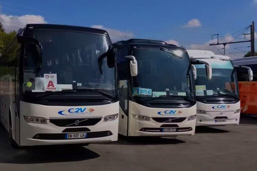 provence-menschen-reisebusse