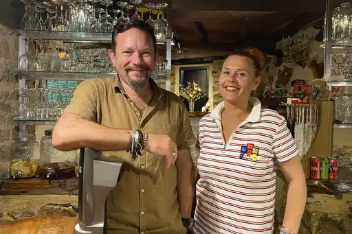 bretagne-menschen-restaurant
