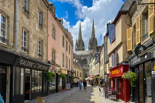bretagne-architektur-gasse