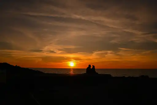 bretagne-landschaft-sonnenuntergang