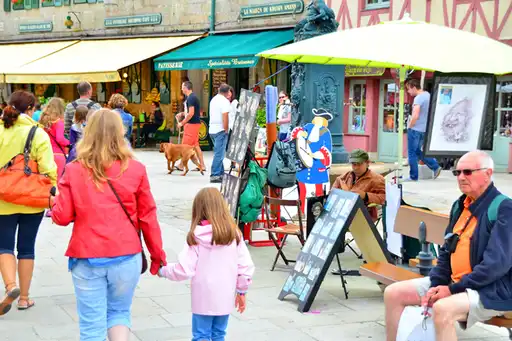bretagne-menschen-tourismus