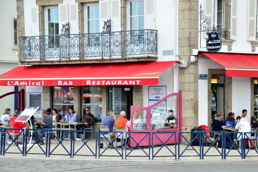 bretagne-essen-wein-tourismus