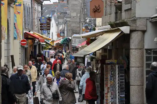 bretagne-menschen-tourismus