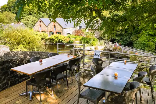 bretagne-unterkunft-terrasse