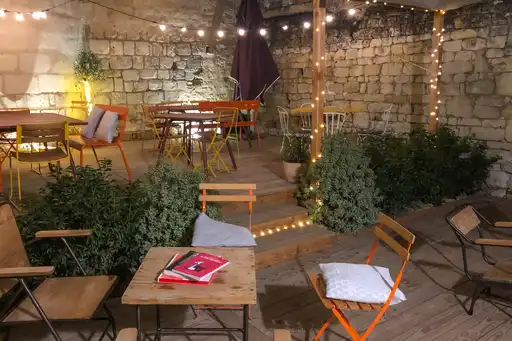loire-essen-wein-terrasse