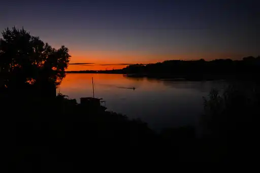 loire-landschaft-sonnenuntergang-fluss