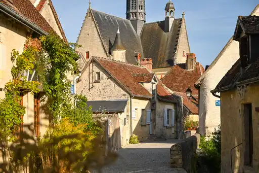 loire-schlösser-architektur-dorf