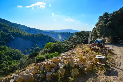 provence-landschaft-auto