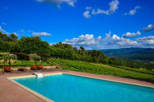 provence-unterkünfte-pool-sommer