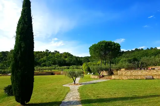 provence-unterkunft-garten