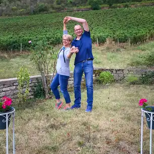 Burgund_Kundenstimmen_Feld