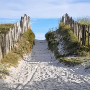 bretagne-landschaft-strand-sand