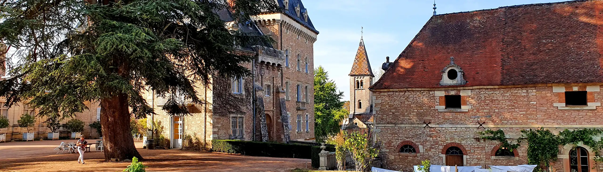 burgund-privatunterkunft-schloss