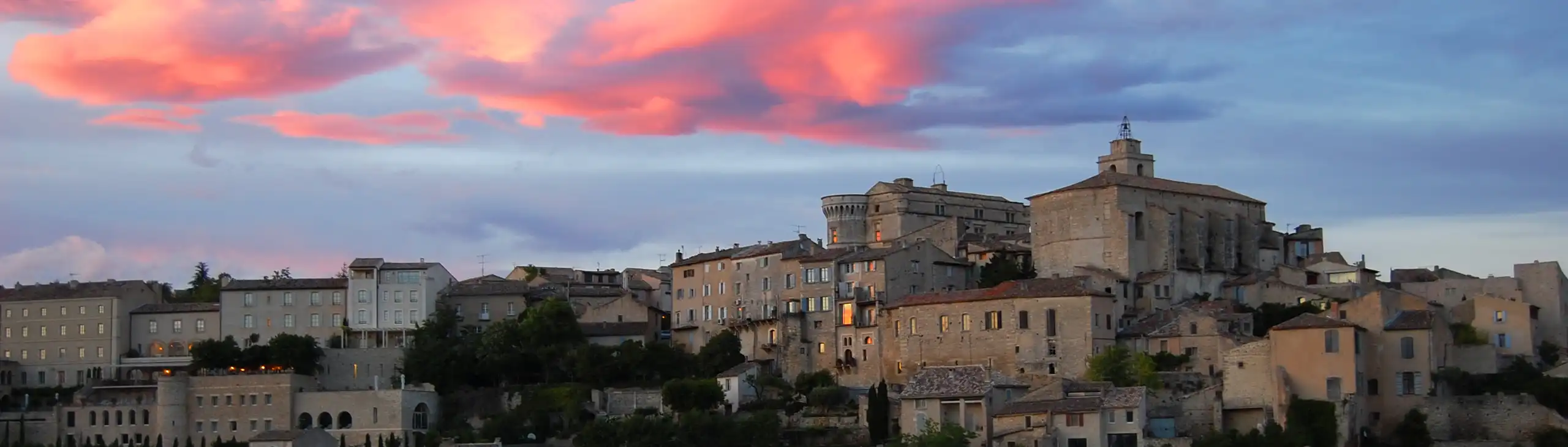 provence-gordes-abend