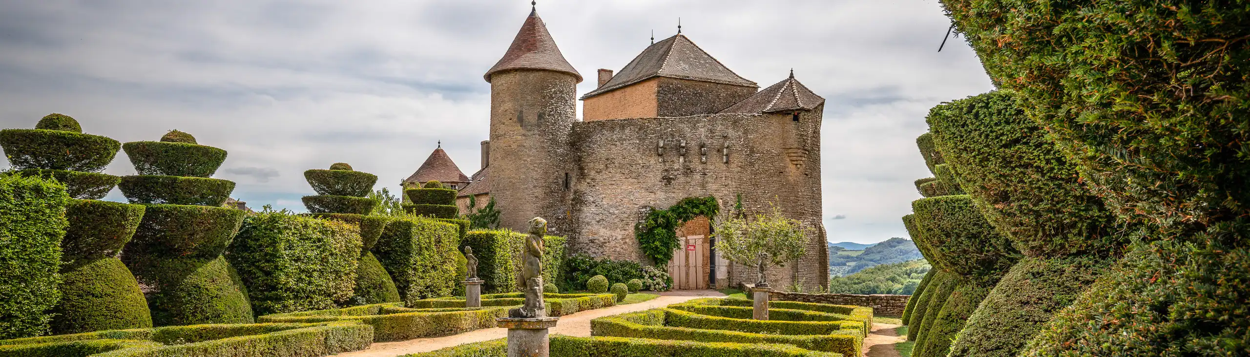 burgund-architektur-garten