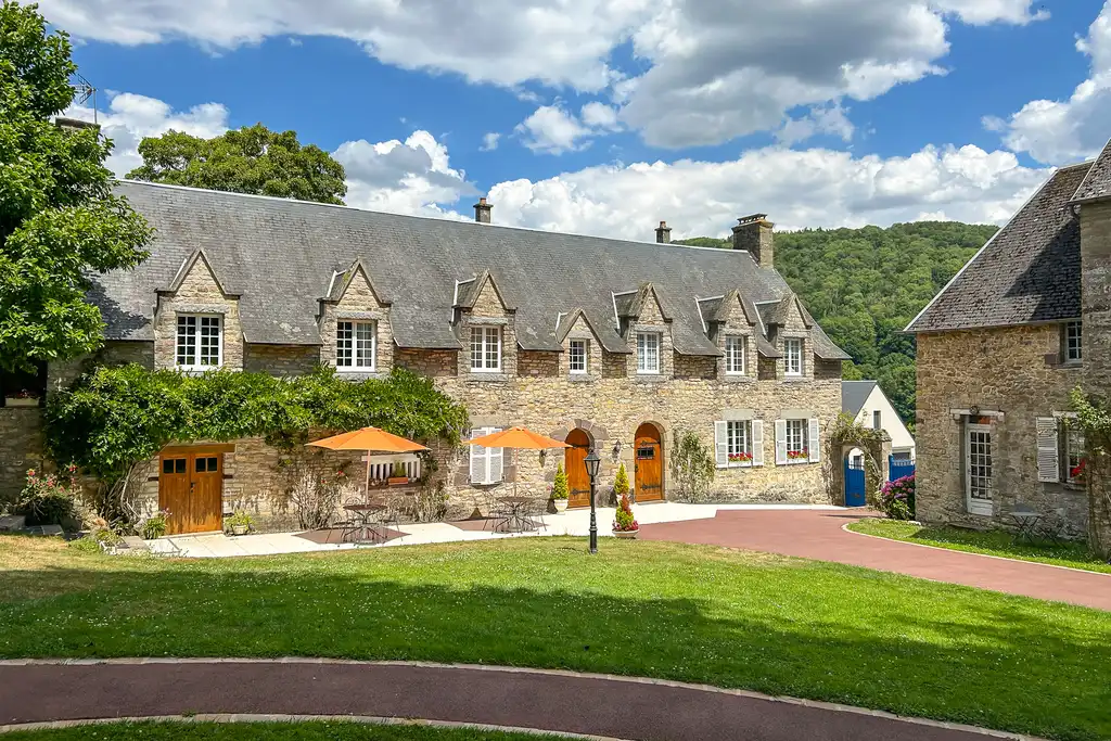 Rustikales Landhaus mit großem Garten in der Normandie