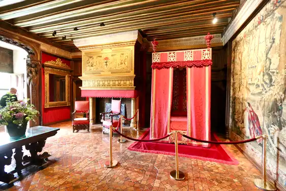 loire-schloss-chenonceau-innen