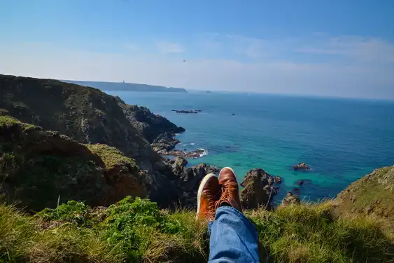bretagne-landschaft-wandern-ausblick