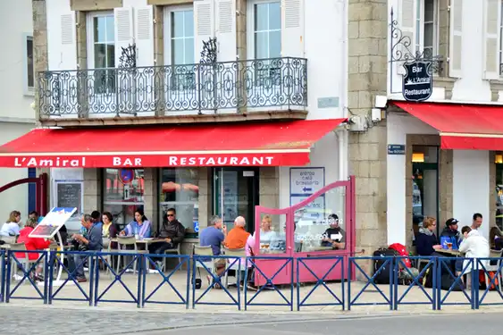bretagne-essen-wein-tourismus