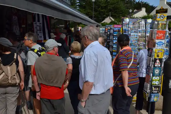 bretagne-menschen-tourismus
