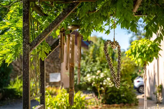 Ein Windspiel im Burgund