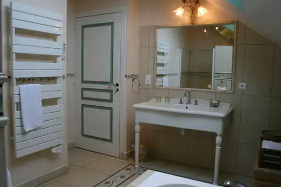 Hoteltipp-Champagne-Lavannes-Bad