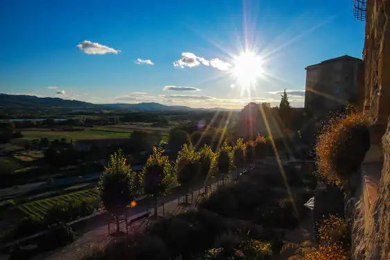 provence-landschaft-sonne