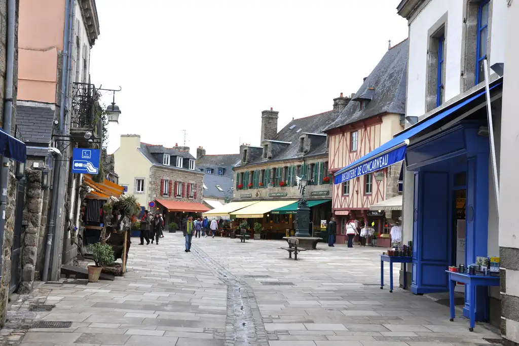 bretagne-stadt-concarneau
