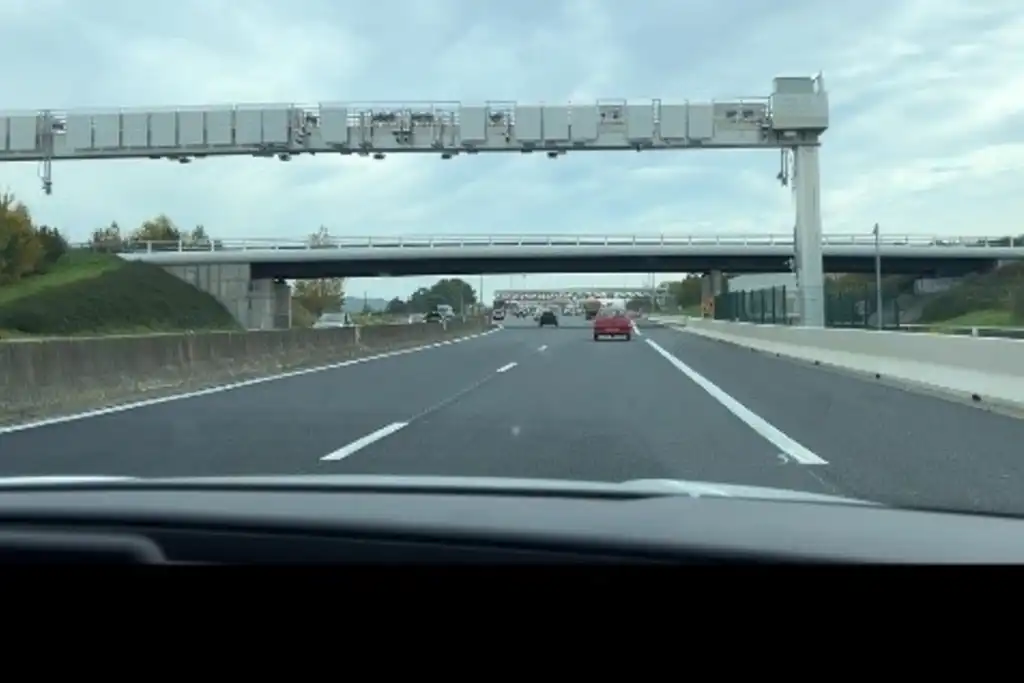Flux Libre Mautstation auf Autobahn