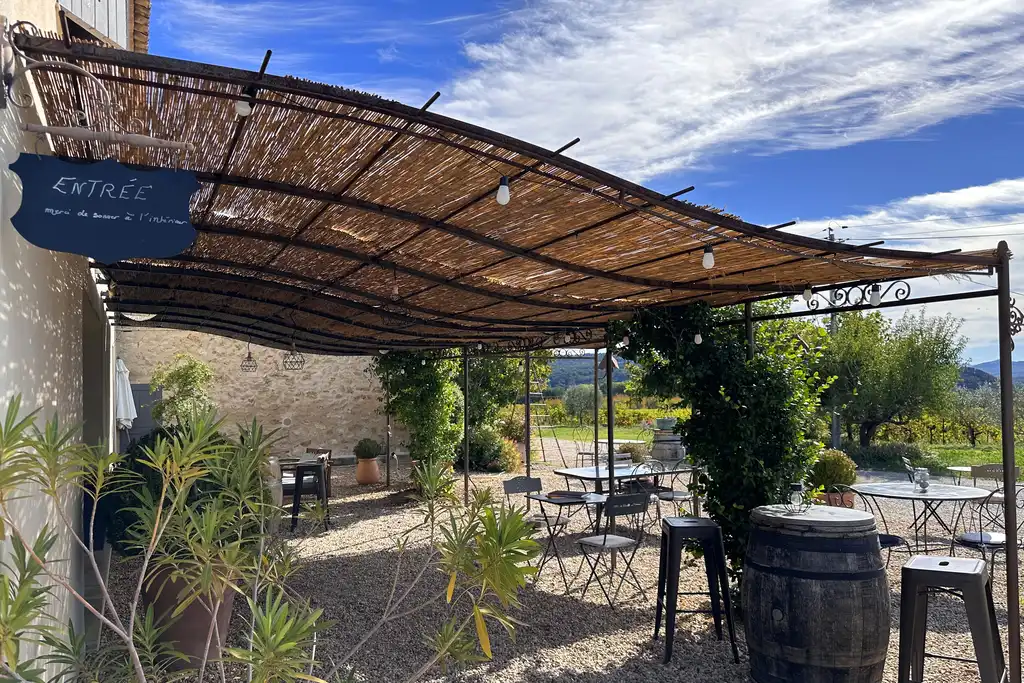 Provence-Urlaub-Tipp-Terrasse