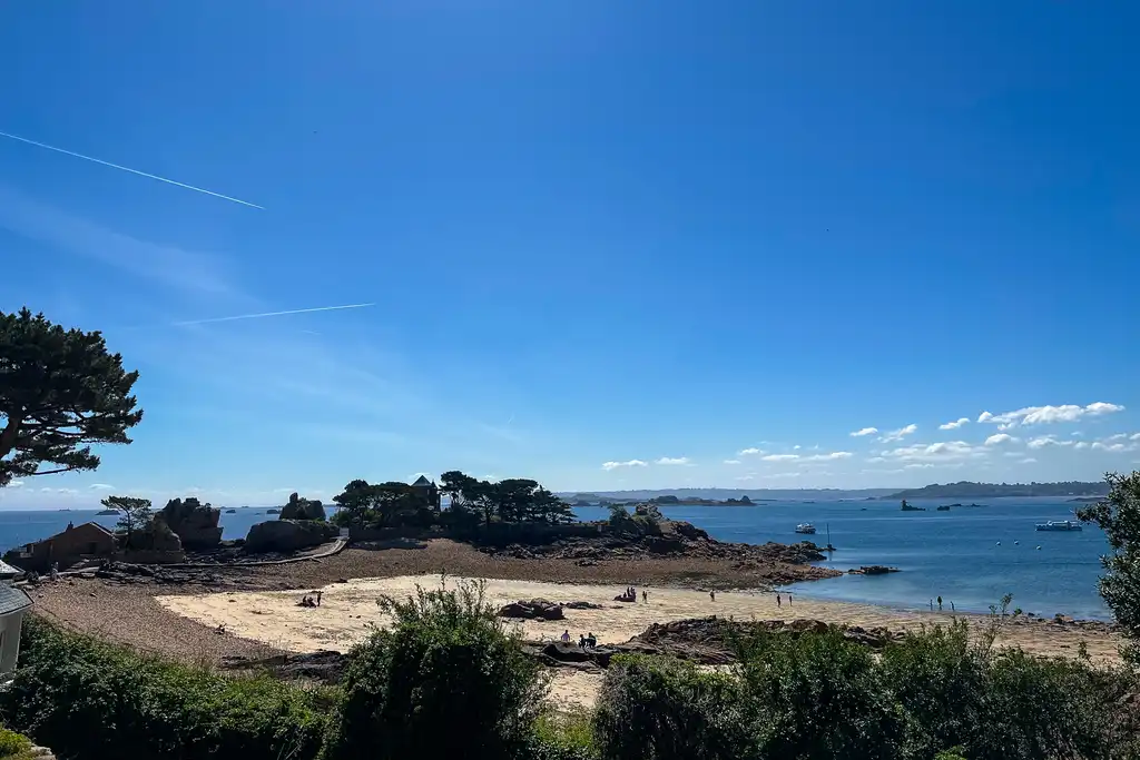 bretagne-landschaft-meer