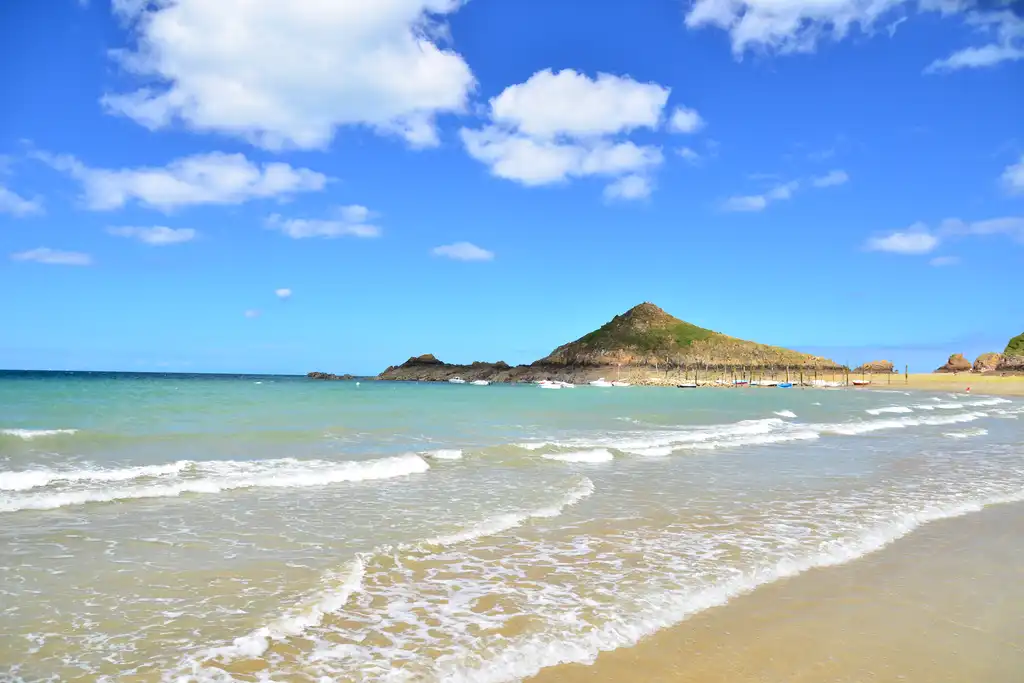 bretagne-landschaft-meer