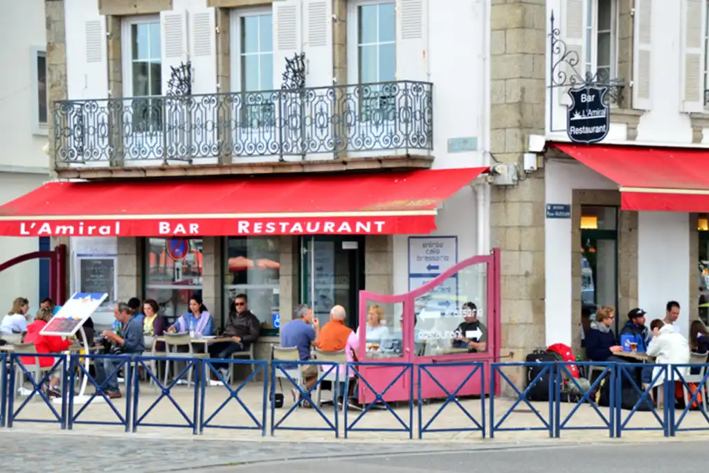 bretagne-essen-wein-tourismus