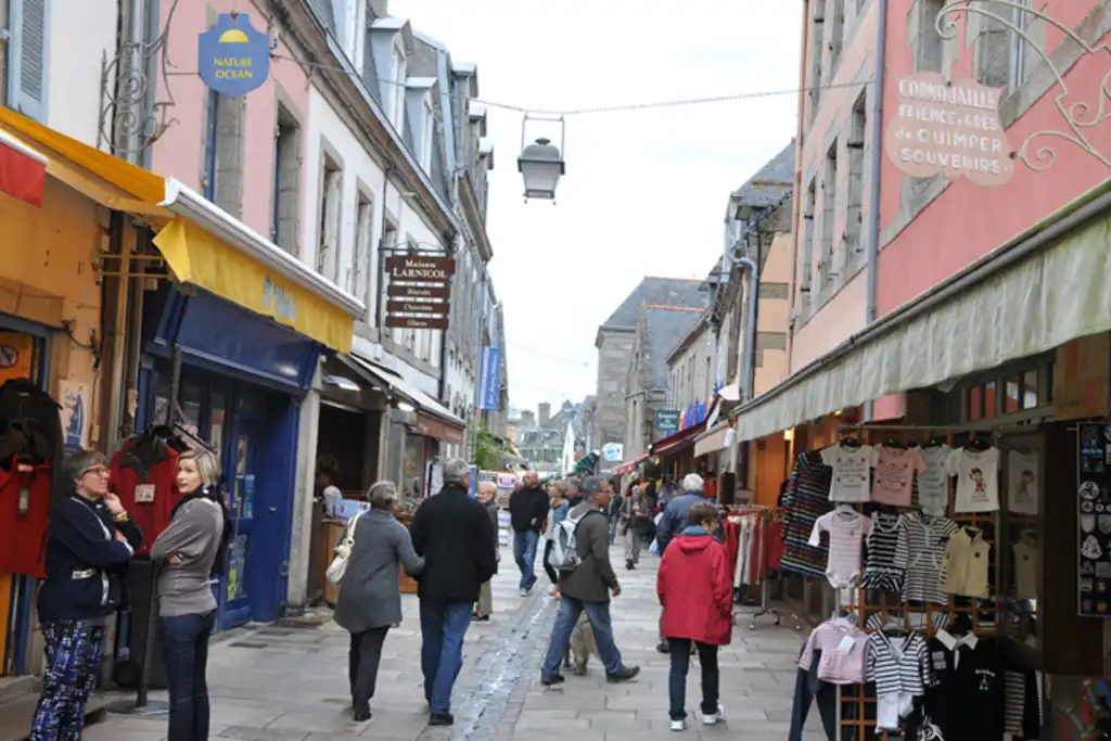 bretagne-menschen-tourismus