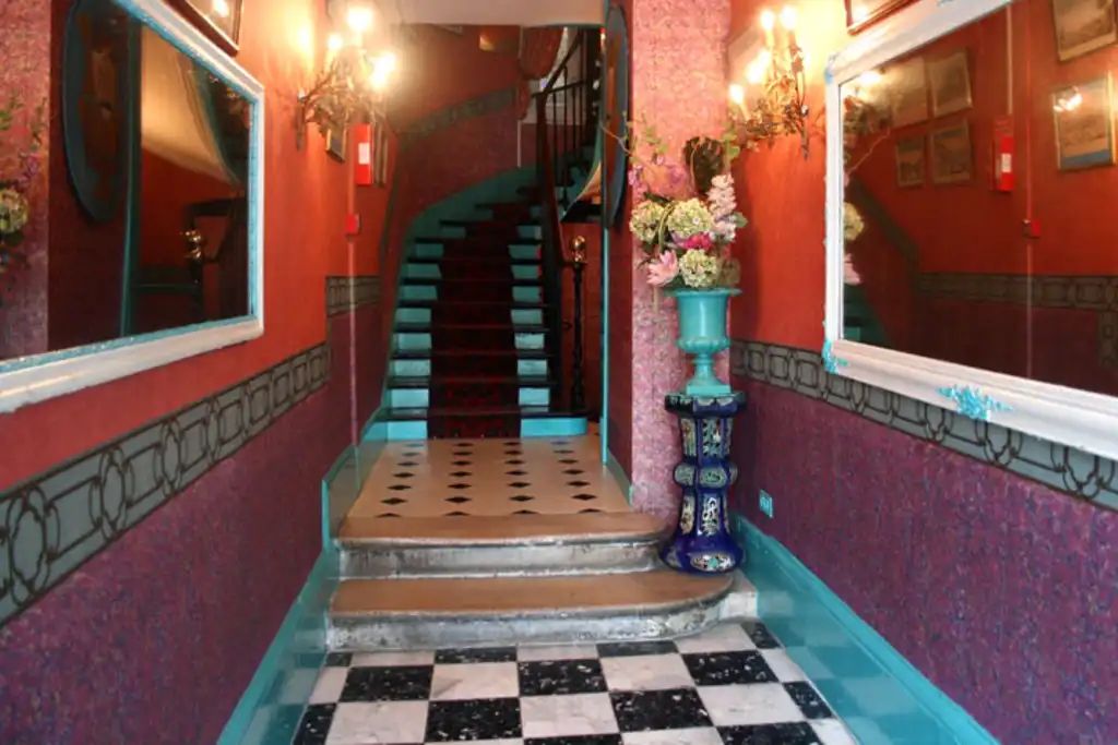 Hoteltipp-Paris-Eingang-Hotel