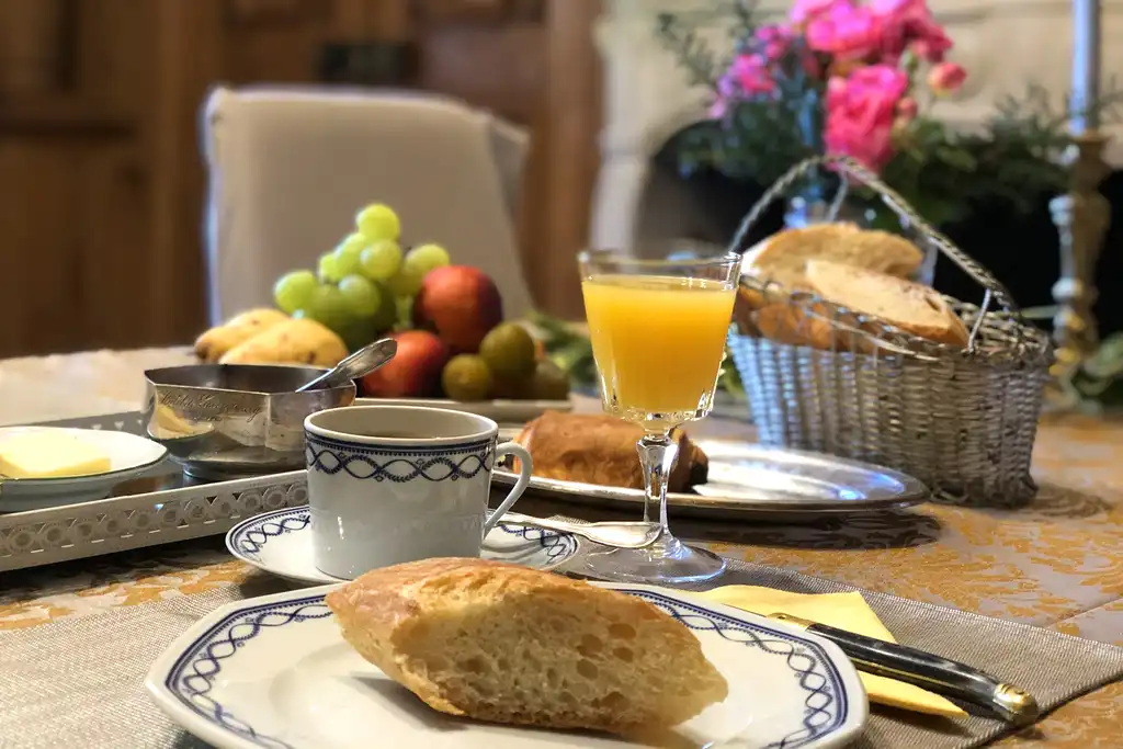 loire-unterkunft-frühstück