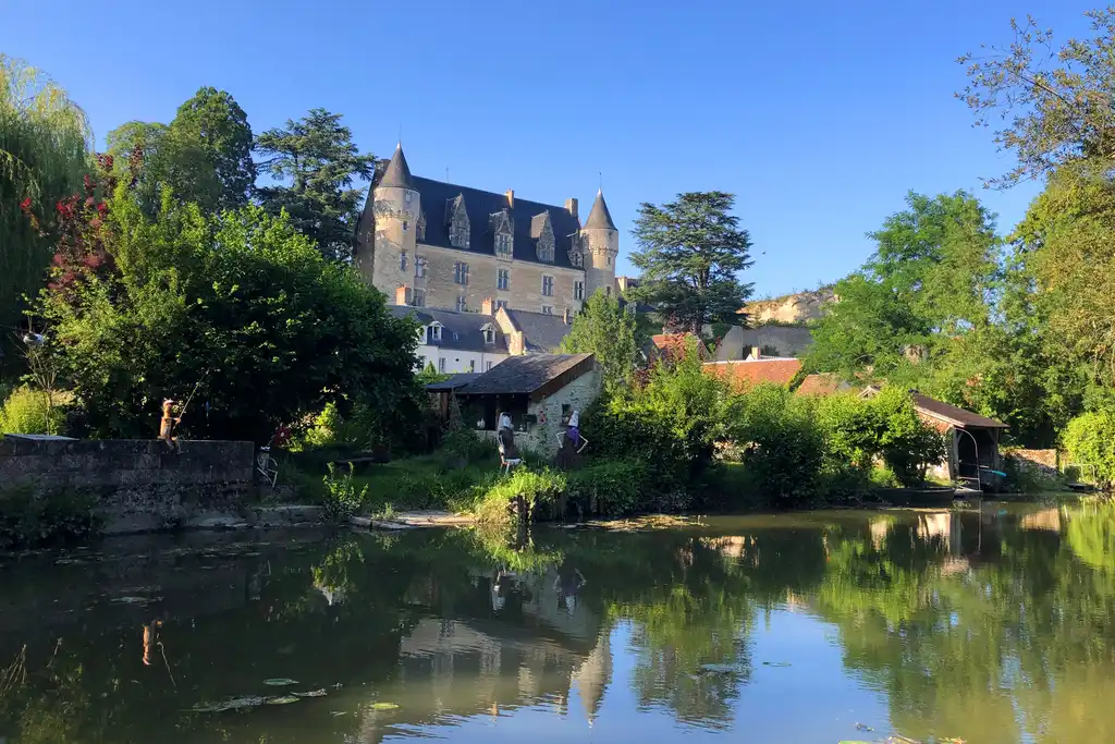 loire-schloss-fluss