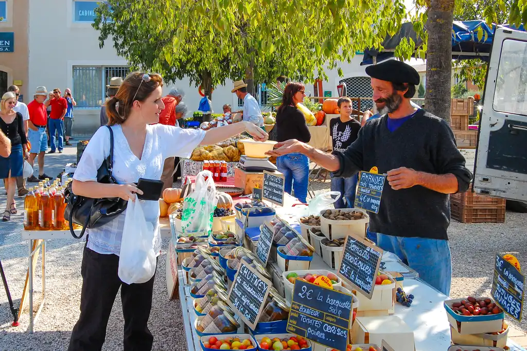 provence-menschen-markt