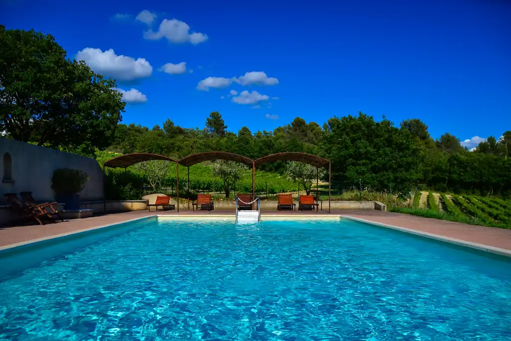 provence-unterkünfte-pool-ferien