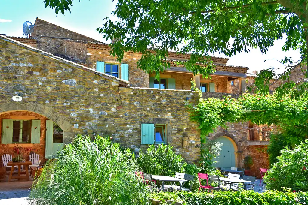 provence-unterkunft-terrasse