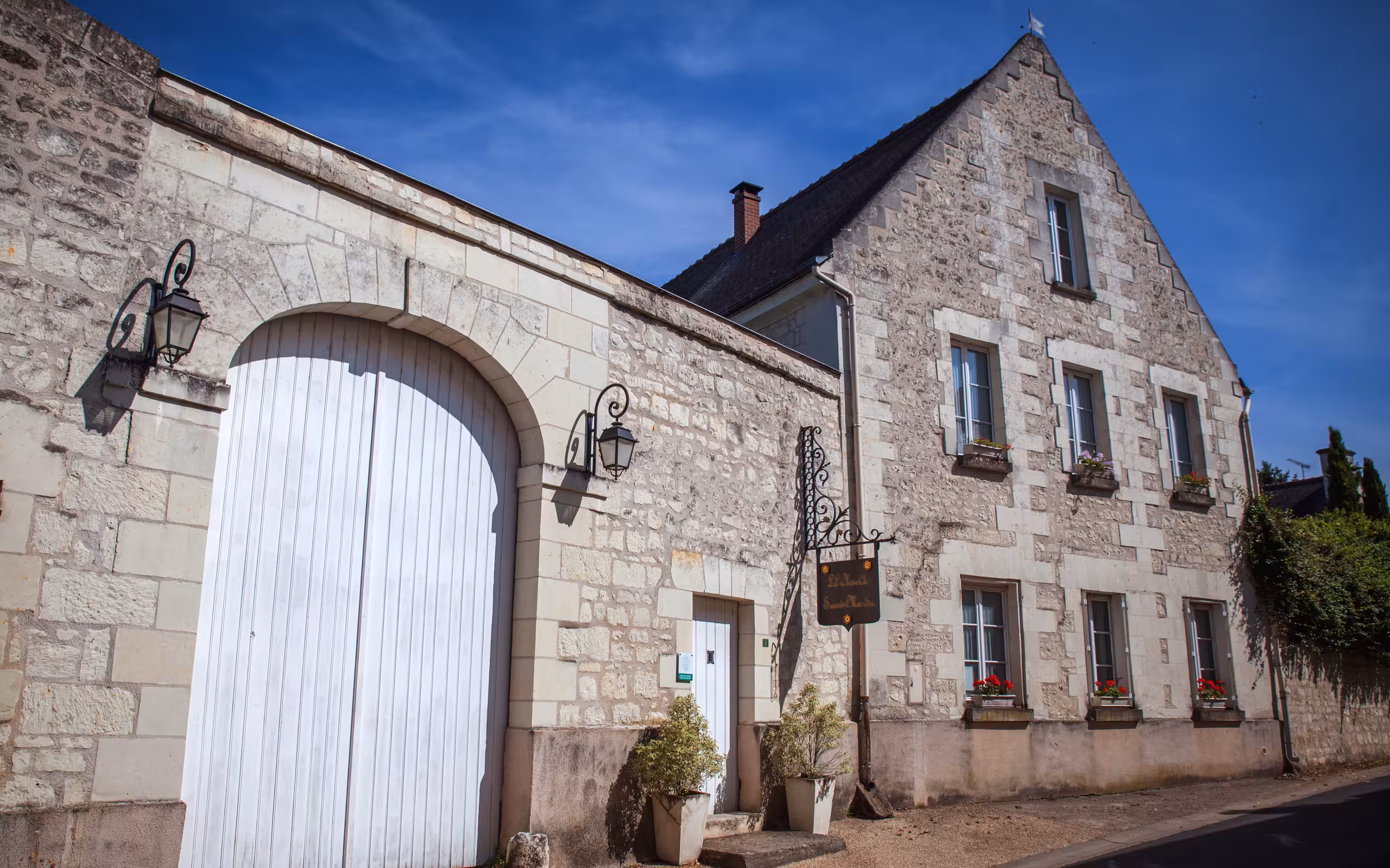loire unterkunft außen tor