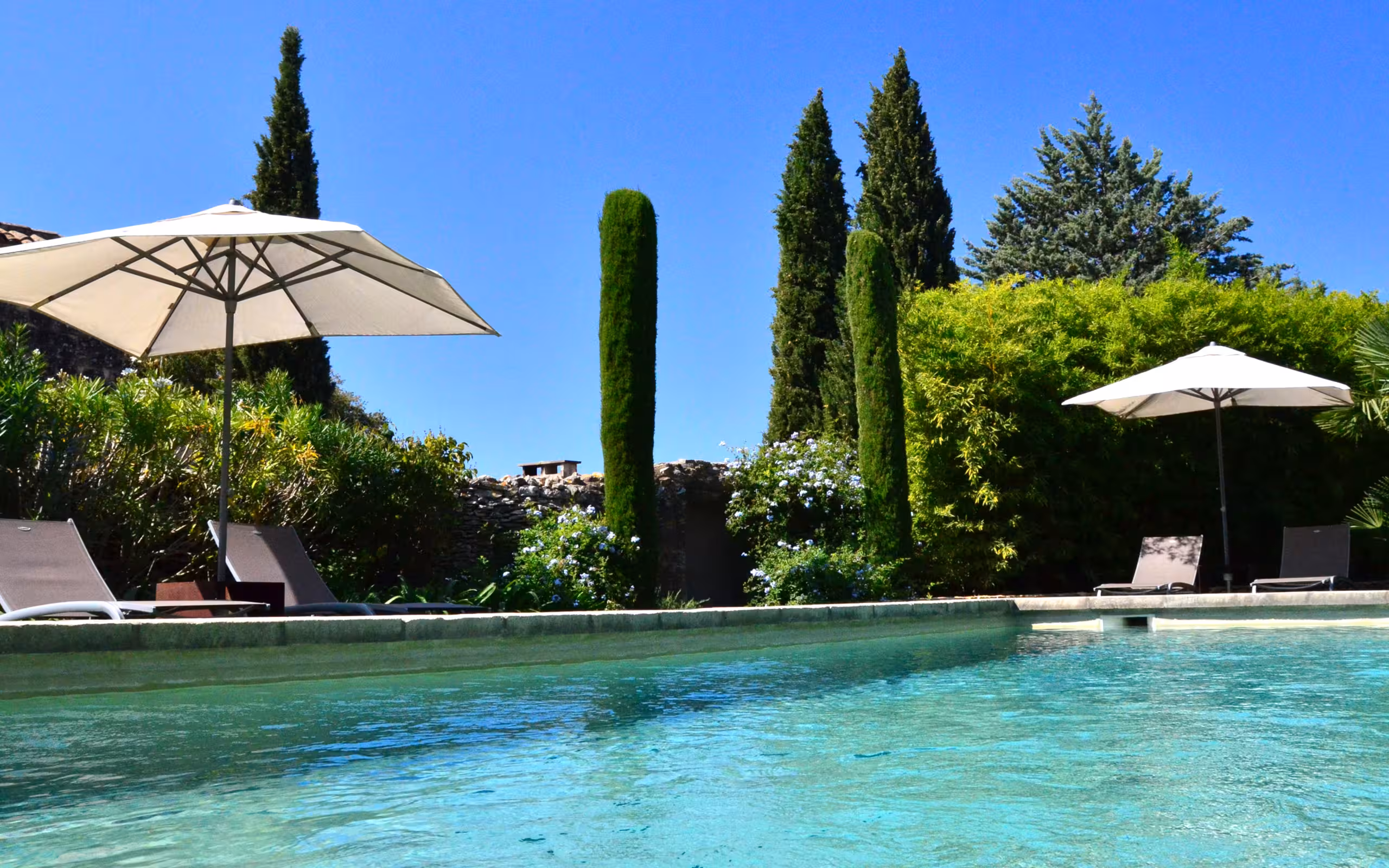 provence-unterkunft-pool