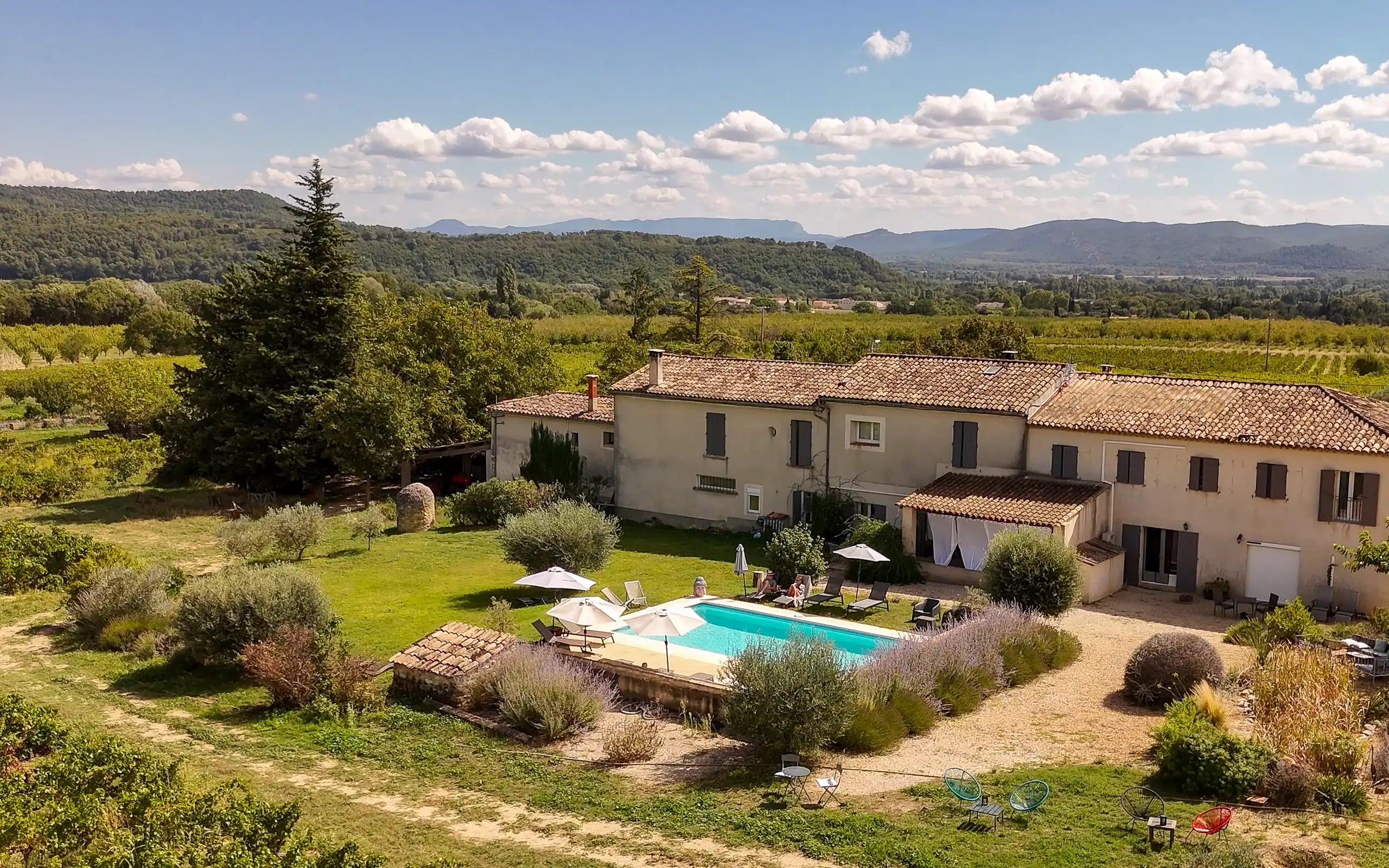 Die Unterkunft mit Pool an einem Weinberg