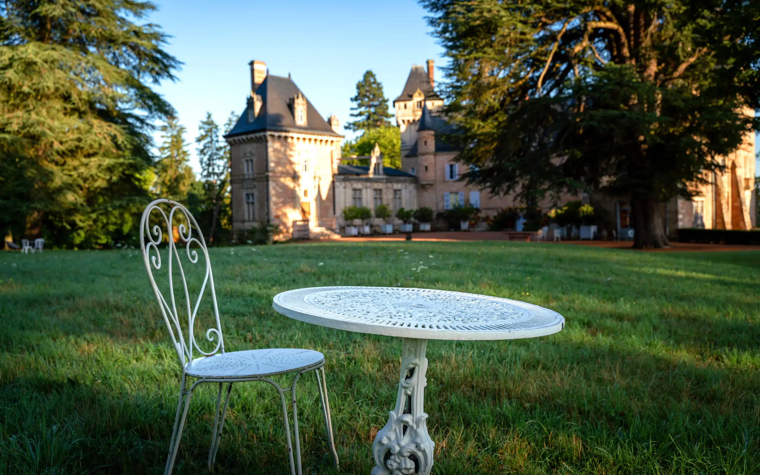 burgund-privatunterkunft-schloss