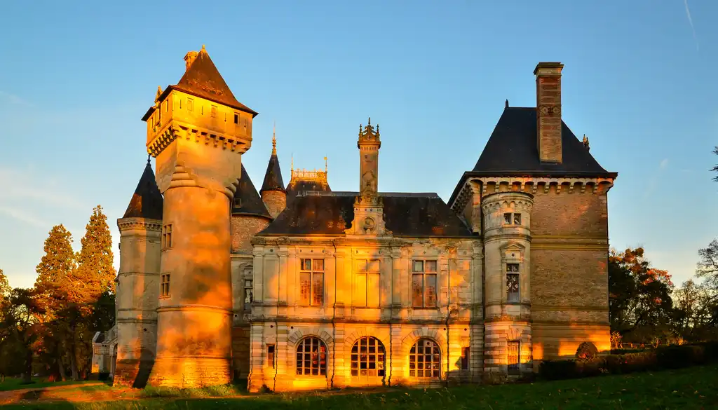 burgund-unterkünfte-Schloss