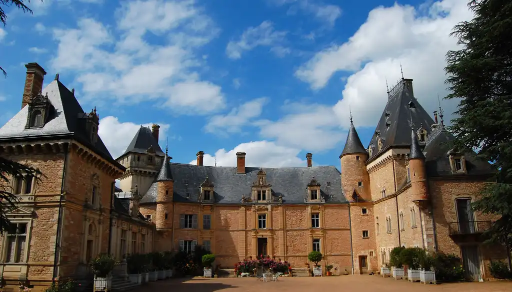 burgund-unterkunft-schloss-cluny