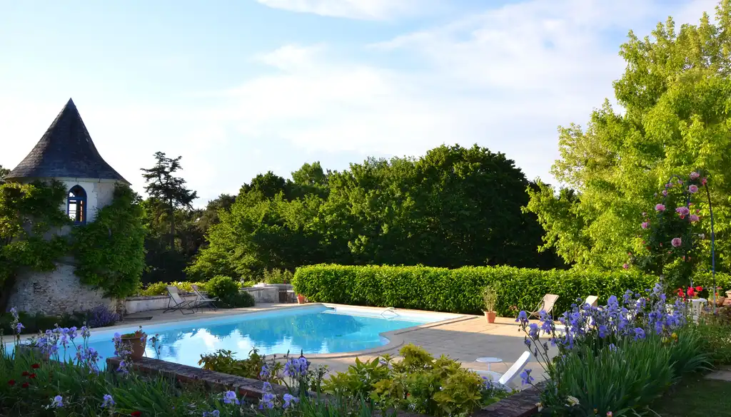 loire-unterkunft-garten-pool
