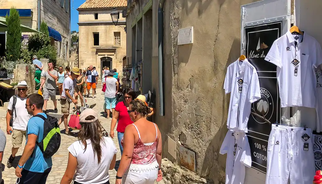 provence-menschen-touristen