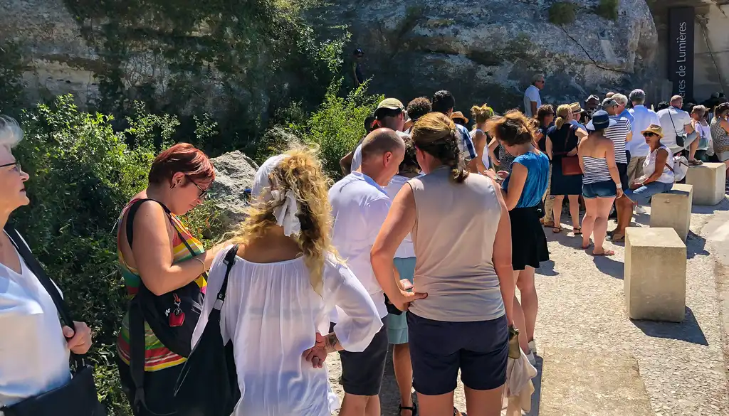 provence-menschen-touristen
