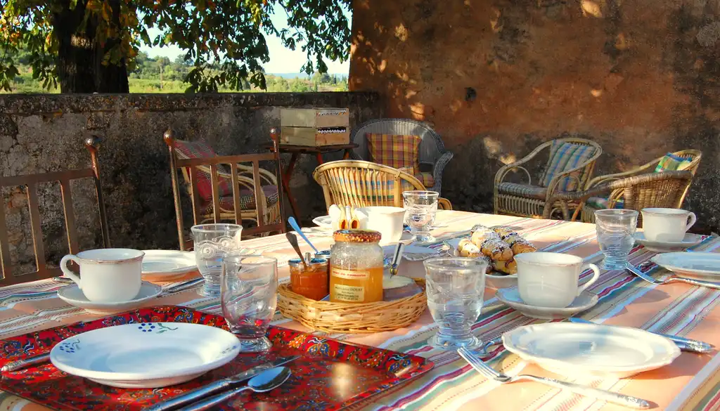 provence-unterkunft-frühstück